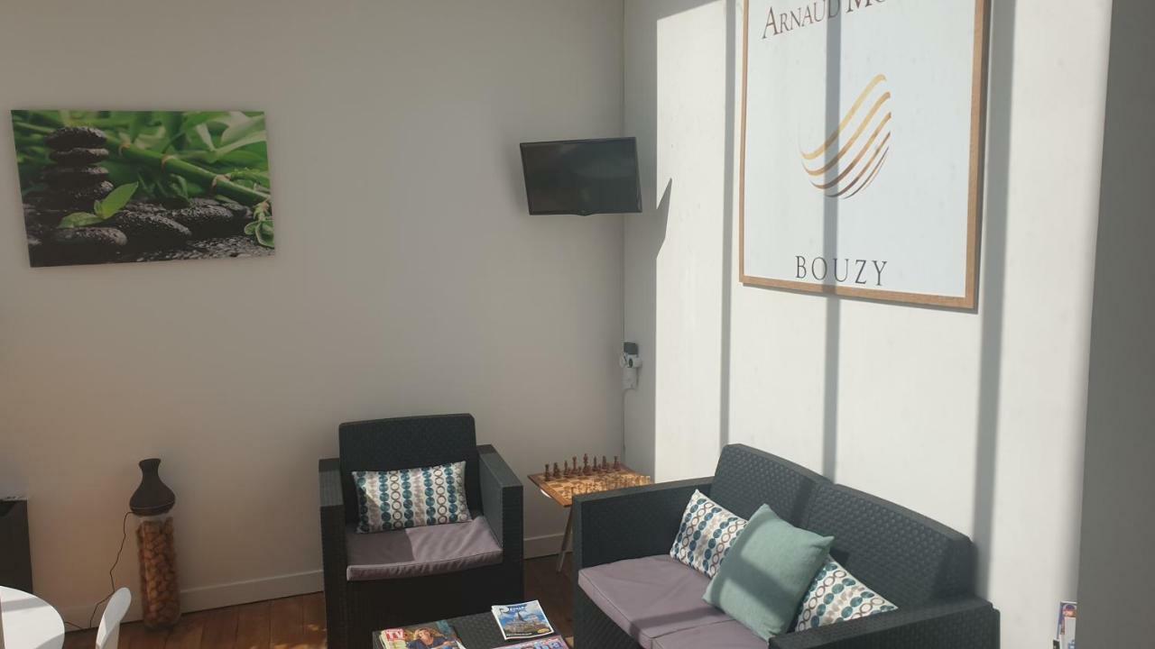 L'Iliade - Chambres D'Hotes - B&B A Bouzy Εξωτερικό φωτογραφία